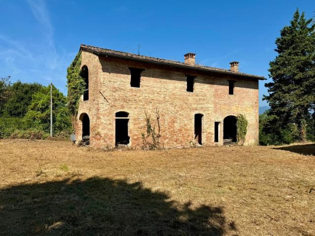 Rustico in vendita a Pontedera, Toscana