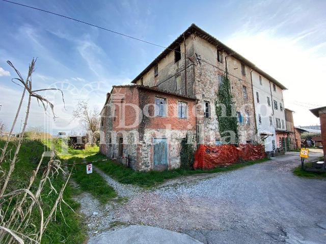 Rustico in vendita a Padule, Porcari