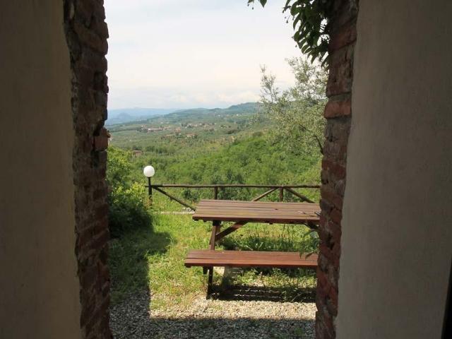 Rustico in vendita a Porciano, Lamporecchio