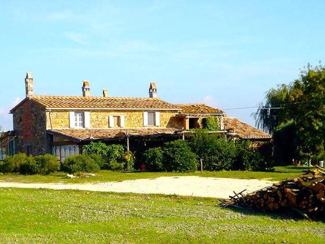 Rustico in vendita a Unione di Comuni Montani Colline del Fiora, Manciano