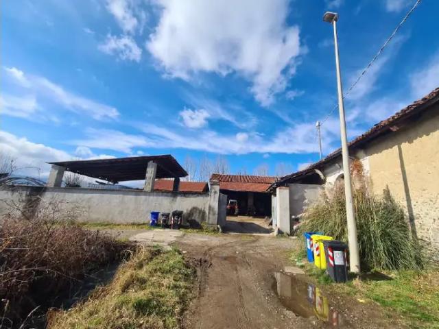 Rustico in vendita a Rossignoli, Piemonte