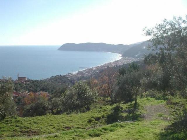 Terreno in vendita a Alassio, Liguria