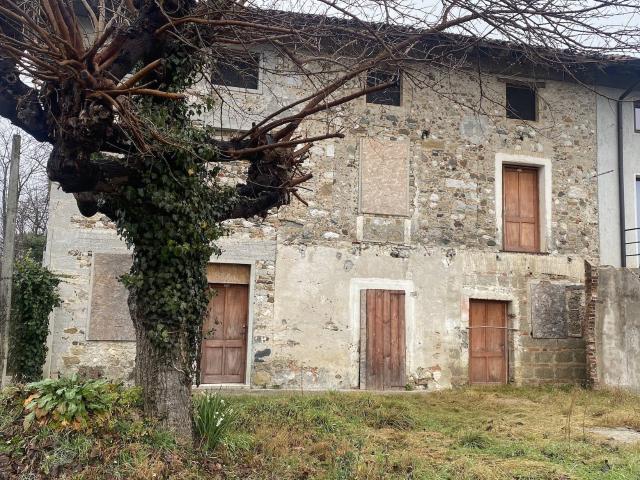 Rustico in vendita a Martignacco, Friuli-Venezia Giulia