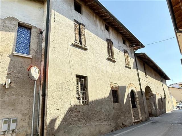 Rustico in vendita a Zona Sud, Castel Mella