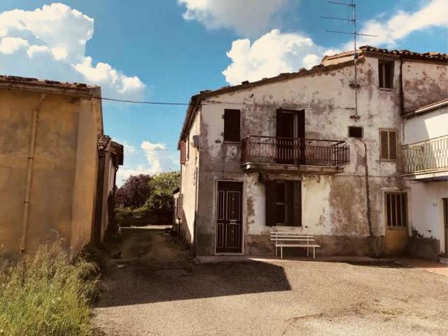 Terreno in vendita a Unione di Comuni Montani Colline del Fiora, Sorano