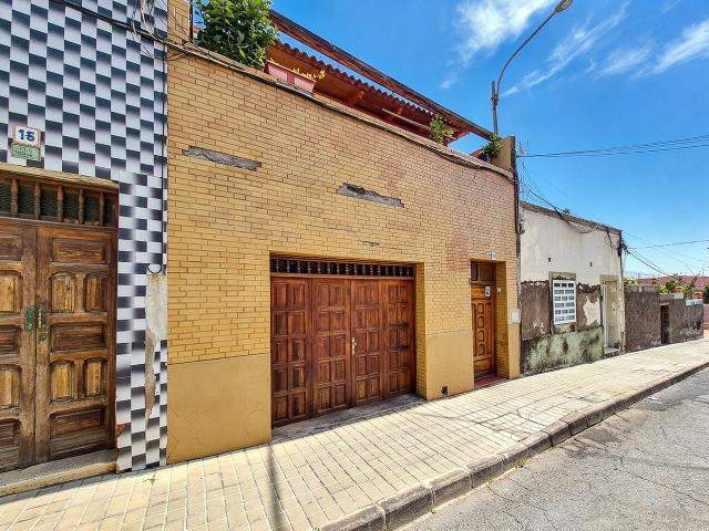 Chalet en venta en El Caracol, Telde
