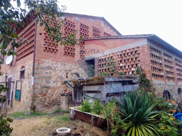 Rustico in vendita a Altopascio, Toscana