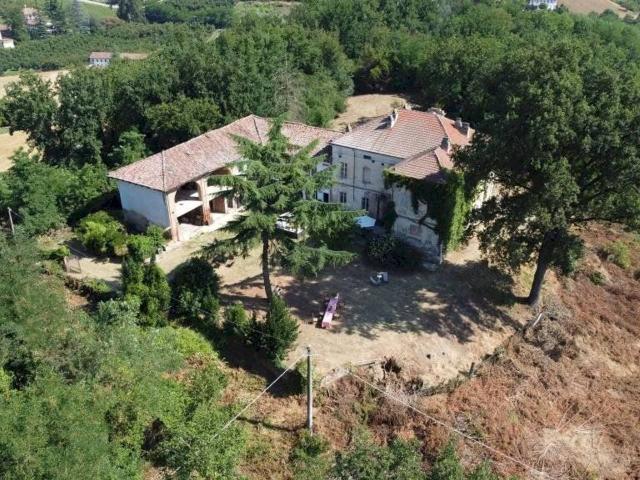 Rustico in vendita a Piemonte, Asti