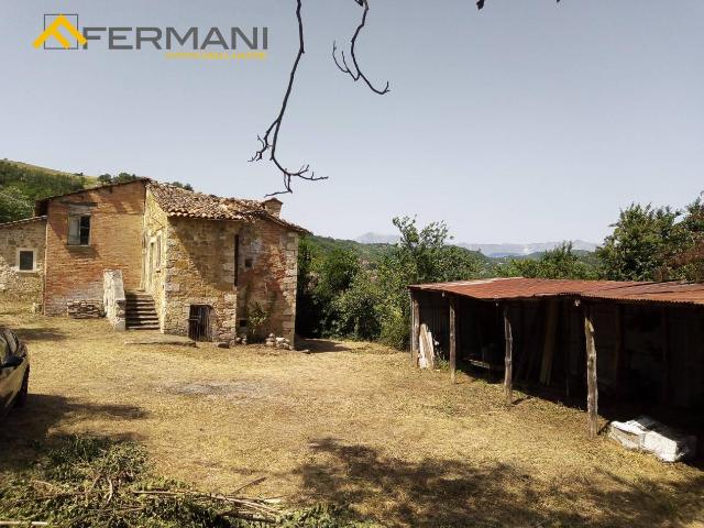 Rustico in vendita a Borgo Solestà, Marche