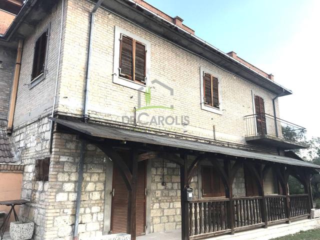 Rustico in vendita a Porchiano, Marche