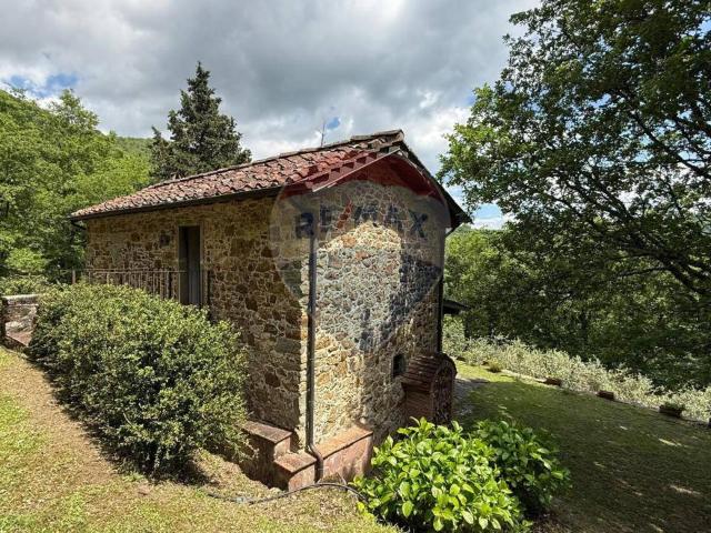 Rustico in vendita a Unione dei comuni Media Valle del Serchio, Ponte A Serraglio