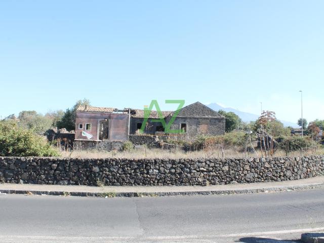 Rustico in vendita a Villaggio del Pino, Belpasso