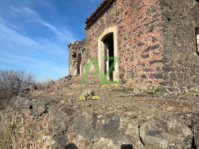 Rustico in vendita a Belpasso, Sicilia