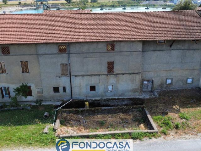 Rustico in vendita a Unione dei Comuni Bassa Bresciana Occidentale, Berlingo