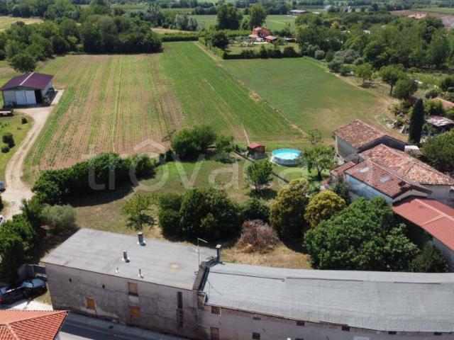 Rustico in vendita a Bicinicco, Friuli-Venezia Giulia
