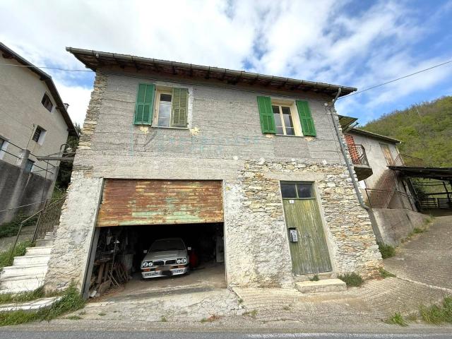 Rustico in vendita a Aquila Di Arroscia, Liguria