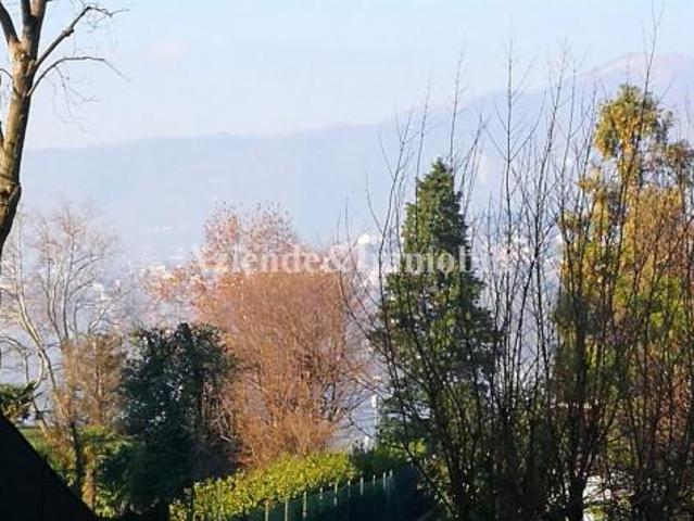 Terreno in vendita a Bosisio Parini, Lombardia