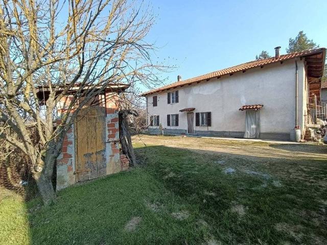 Rustico in vendita a Piemonte, Asti
