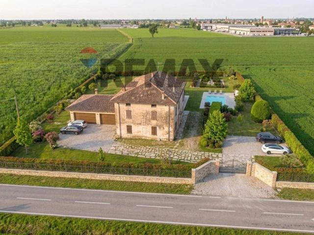 Rustico in vendita a Busseto, Reggio Emilia