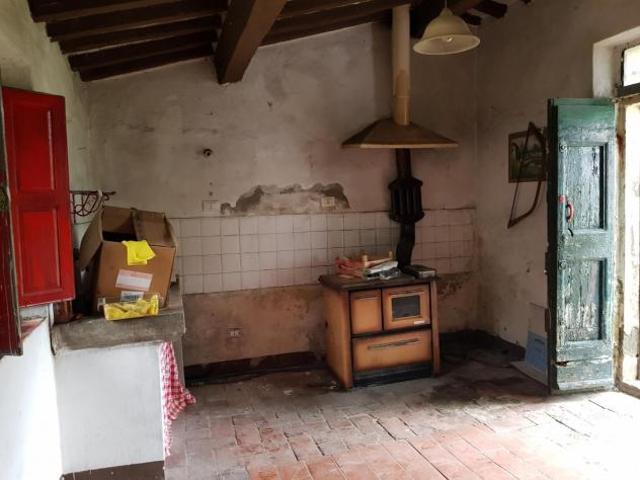 Terreno in vendita a Calci, Toscana