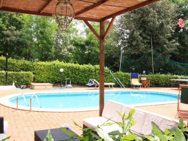 Rustico in vendita a Migliano, Camaiore
