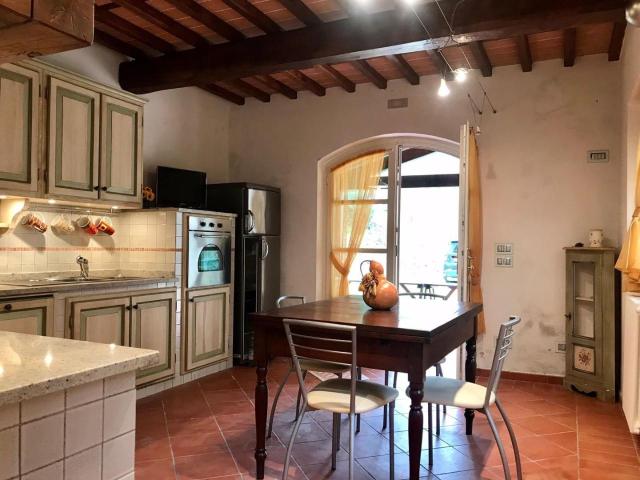 Rustico in vendita a Brentaccio, Camaiore