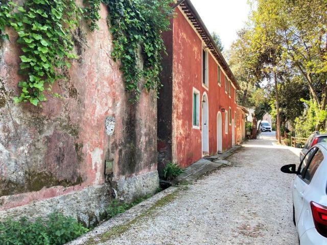 Rustico in vendita a Camaiore, Toscana