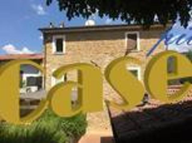 Rustico in vendita a Camaiore, Toscana