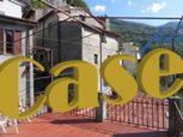 Rustico in vendita a Camaiore, Toscana