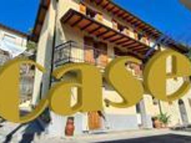 Rustico in vendita a Camaiore, Toscana