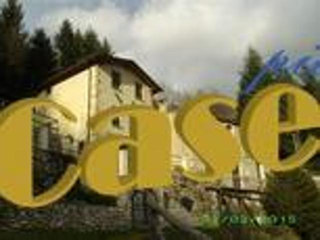 Rustico in vendita a Camaiore, Toscana