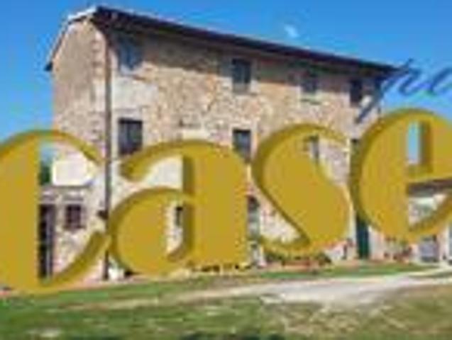 Rustico in vendita a Camaiore, Toscana