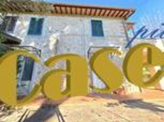 Rustico in vendita a Camaiore, Toscana