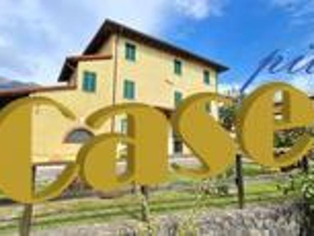 Rustico in vendita a Camaiore, Toscana