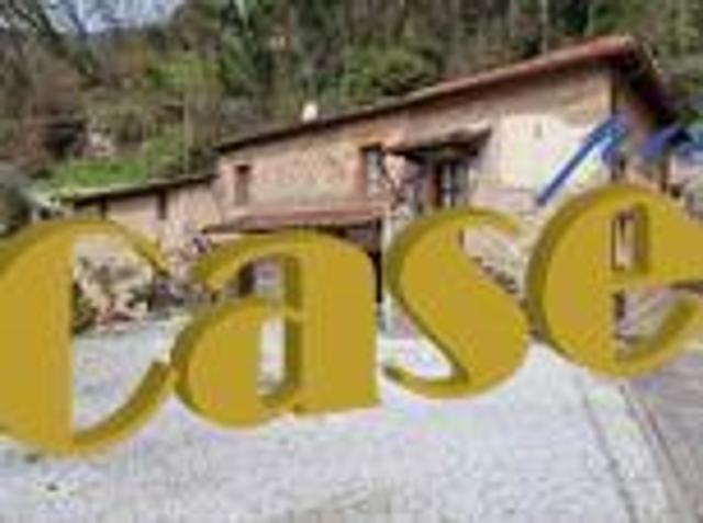 Rustico in vendita a Camaiore, Toscana