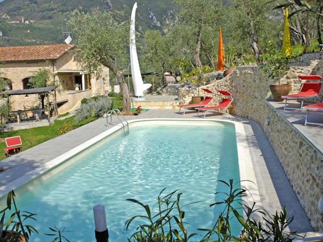 Rustico in vendita a Vado, Camaiore
