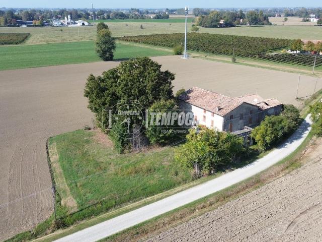 Rustico in vendita a Pianura Reggiana, Re