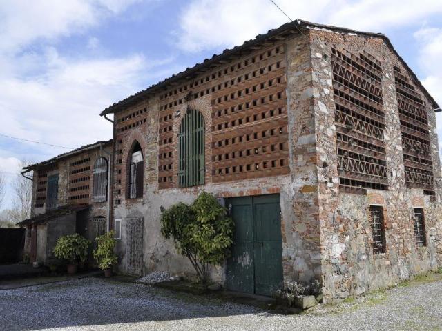Rustico in vendita a Capannori, Toscana