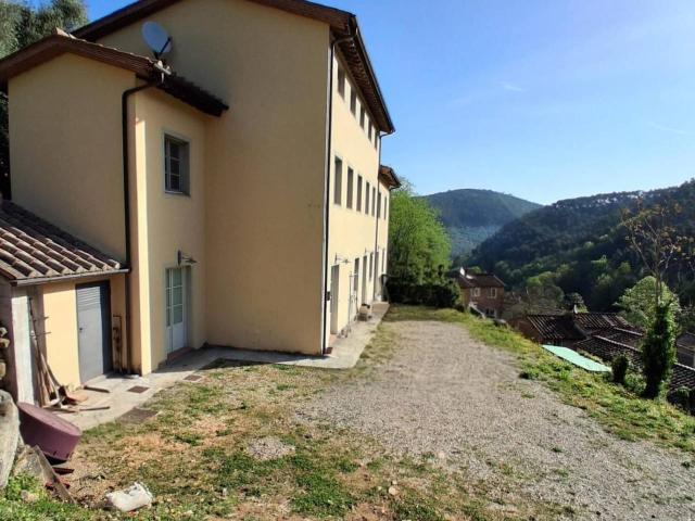 Rustico in vendita a Sant'Andrea di Compito, Capannori