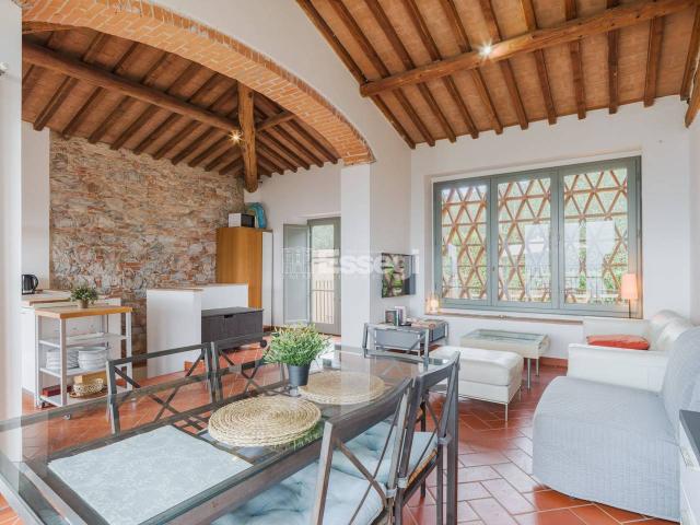 Rustico in vendita a Capannori, Toscana