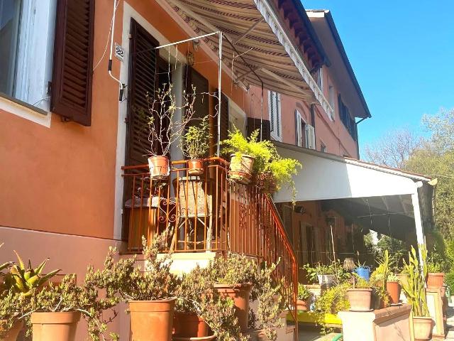 Rustico in vendita a Parezzana, Capannori