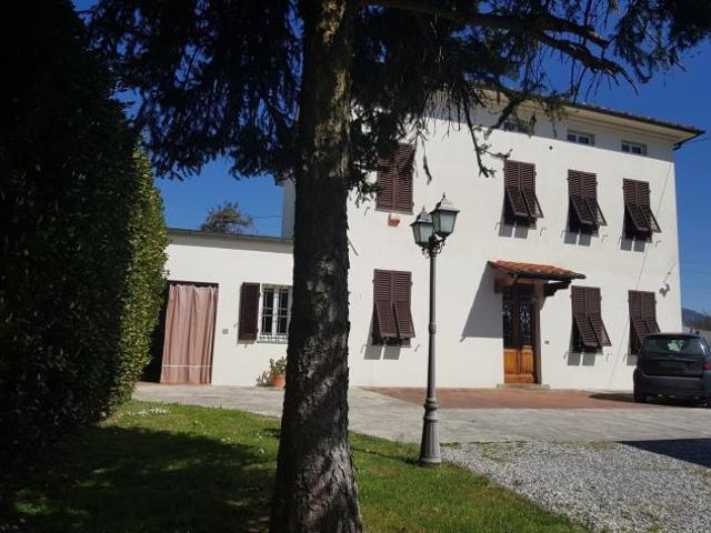 Terreno in vendita a Capannori, Toscana