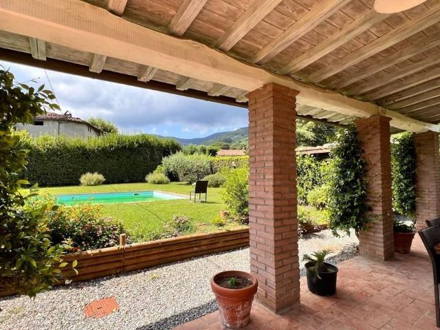 Rustico in vendita a Sant'Andrea di Compito, Capannori