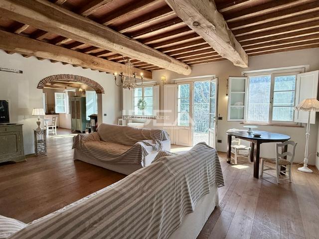 Rustico in vendita a San Giusto di Compito, Capannori