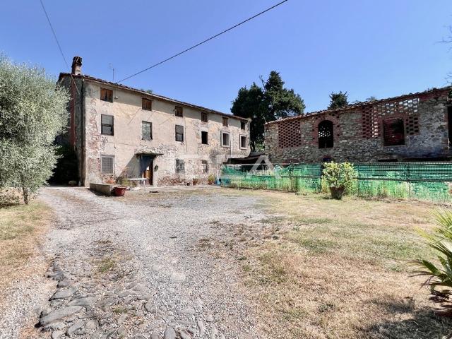 Rustico in vendita a Camigliano, Capannori