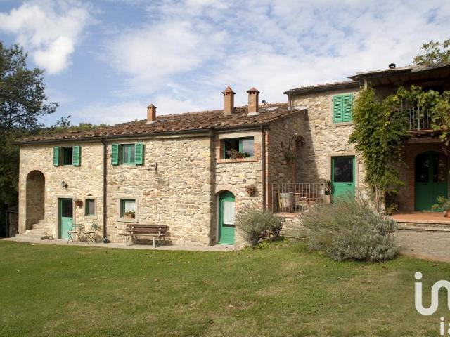 Rustico in vendita a Capolona, Toscana