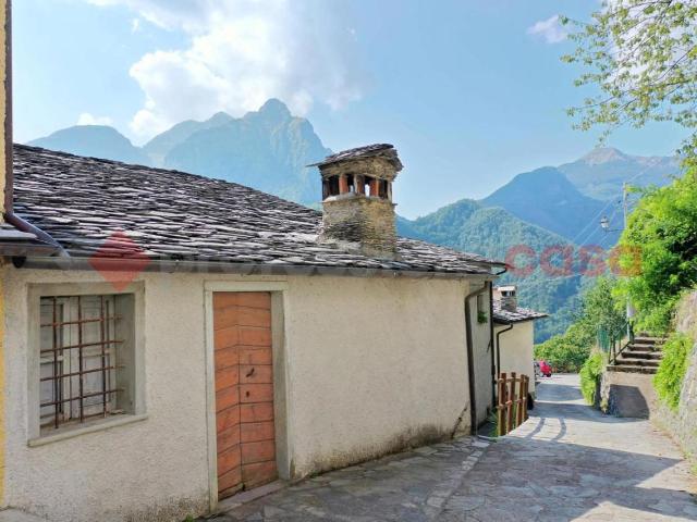 Rustico in vendita a Capanne, Careggine