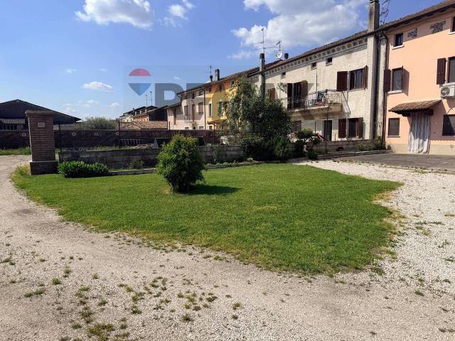 Rustico in vendita a Casaloldo, Lombardia