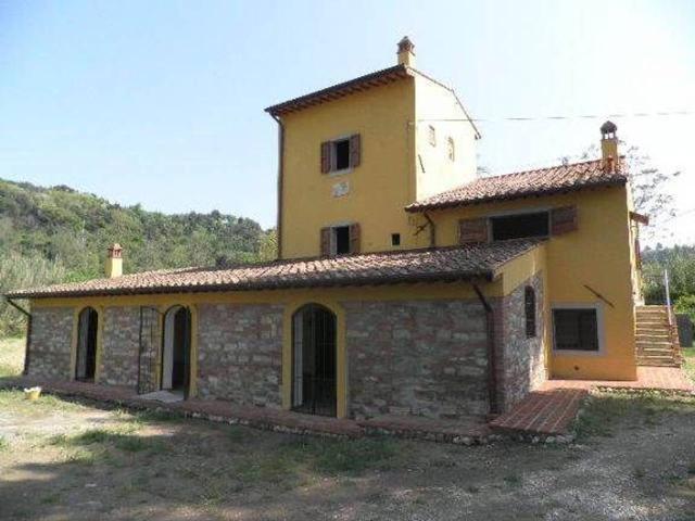 Rustico in vendita a Le Cave-San Frediano, Sant'Ermo