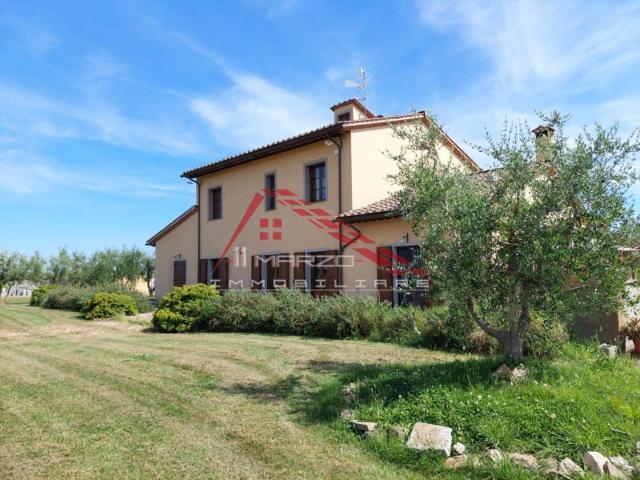 Rustico in vendita a Navacchio, Cascina